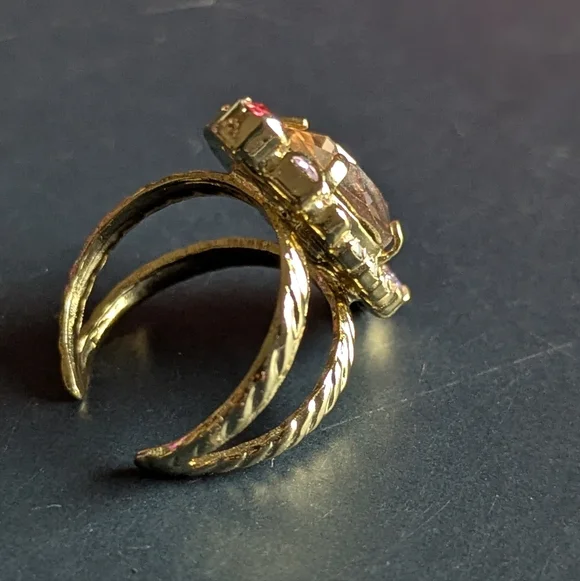 Sorrelli Bright Gold Ring with Champagne Center Stone - Picture 4 of 6